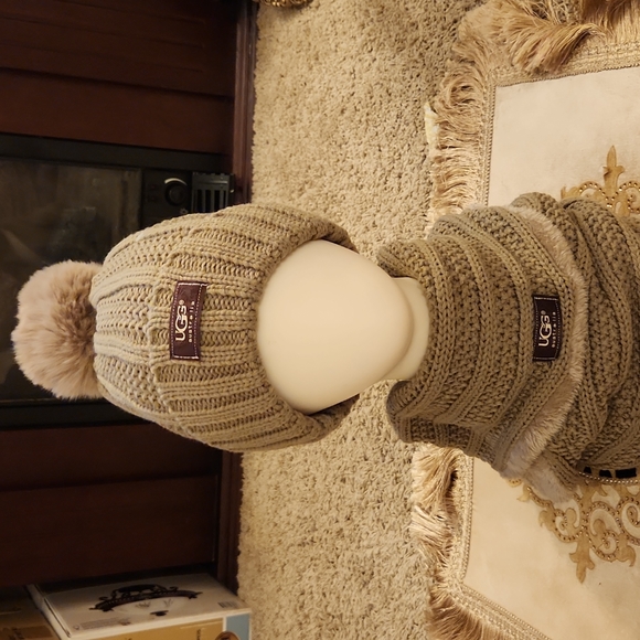 UGG Accessories - NEW UGG INFINITY SCARF AND HAT SETS